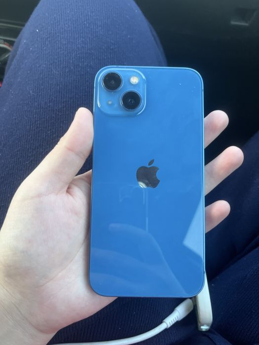 Айфон 13 128 гб без каропки без нечего