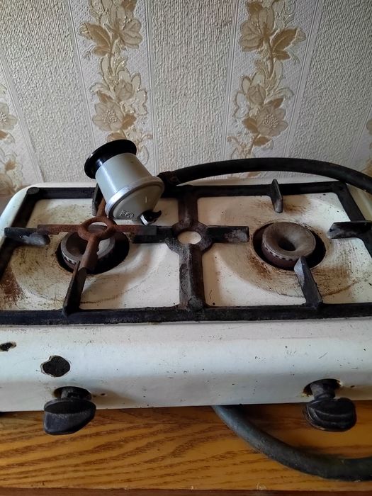 Газовая плита ..