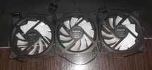 1 ventilator Segotep - luminare RGB cand este in functiune.