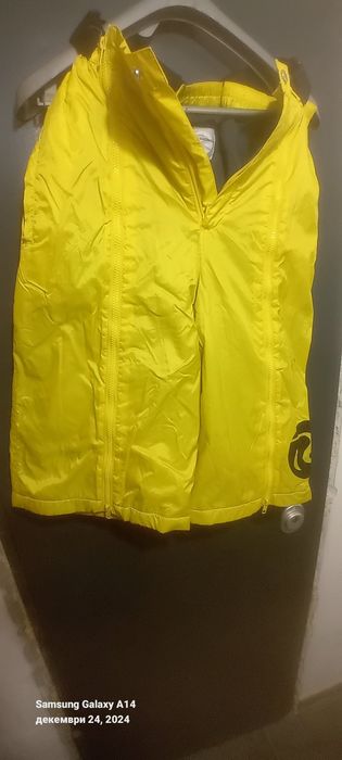 Ски яке панталони и други