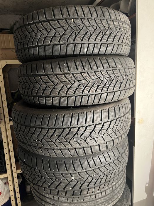 anvelope 225/55/19 Dunlop Winter sport  pentru SUV ca noi