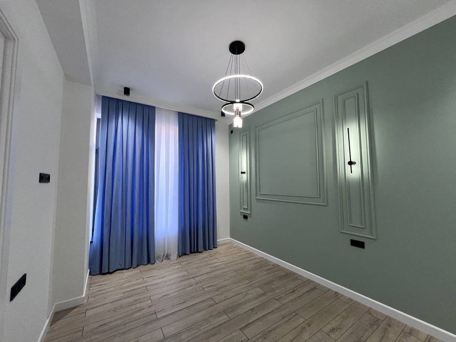 Хасанбой 2,7 сотих 2 этаж 6 хона ховли сотилади