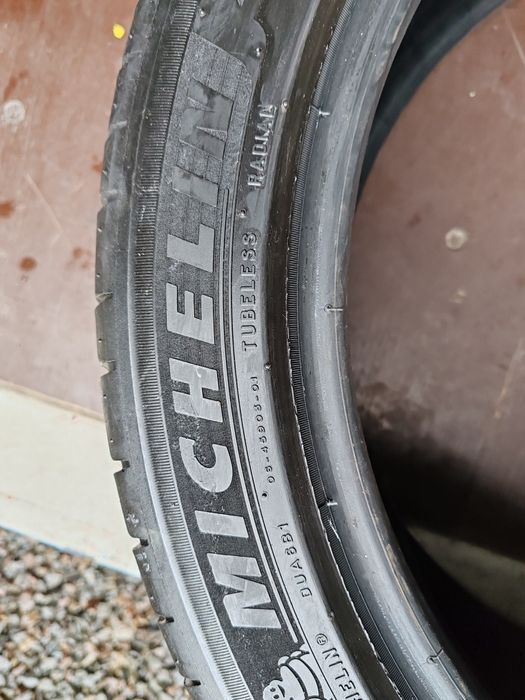 Vând anvelope second hand.