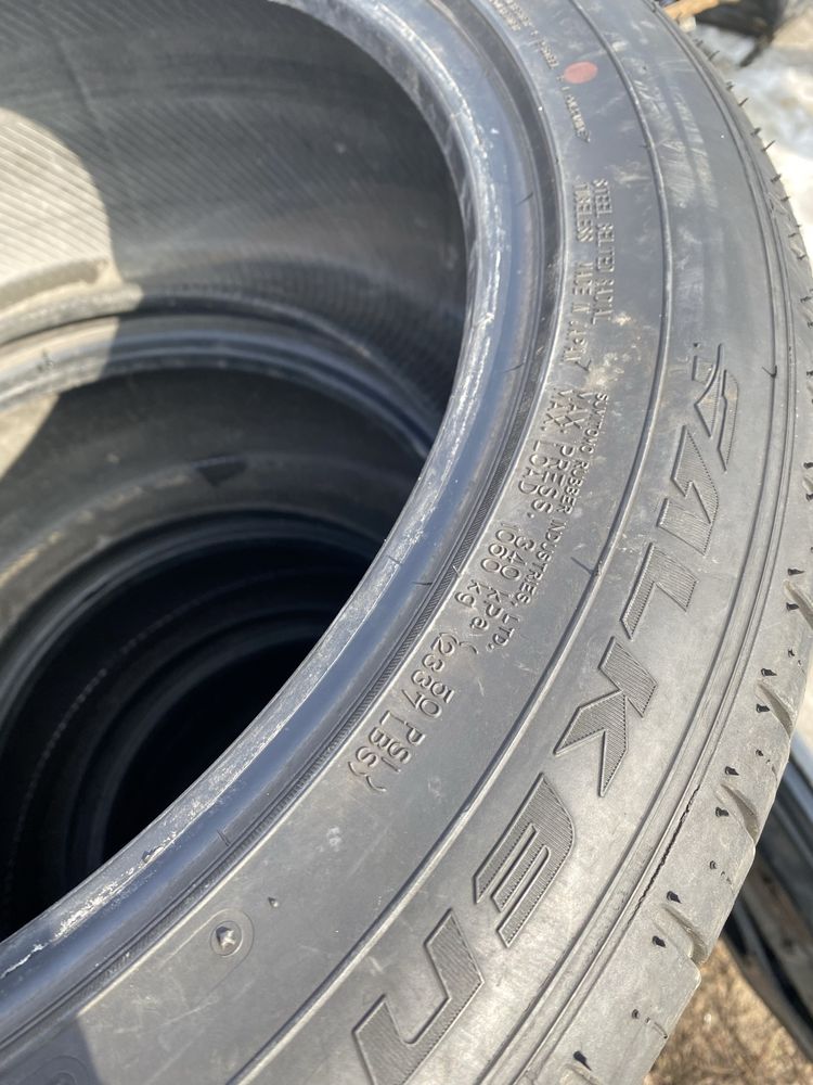 Пара летние шины 295/40/20 295/40R20 Falken.
