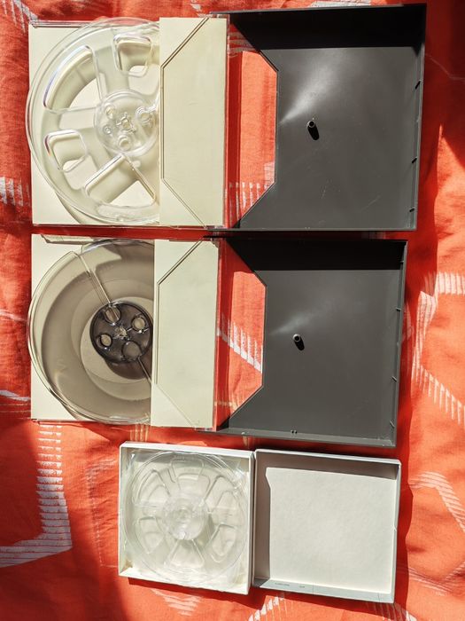 Role magnetofon în cutie, oferta!