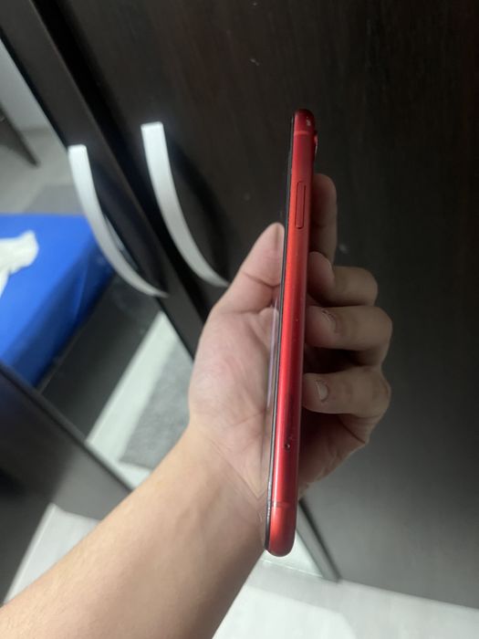 iphone xr red product