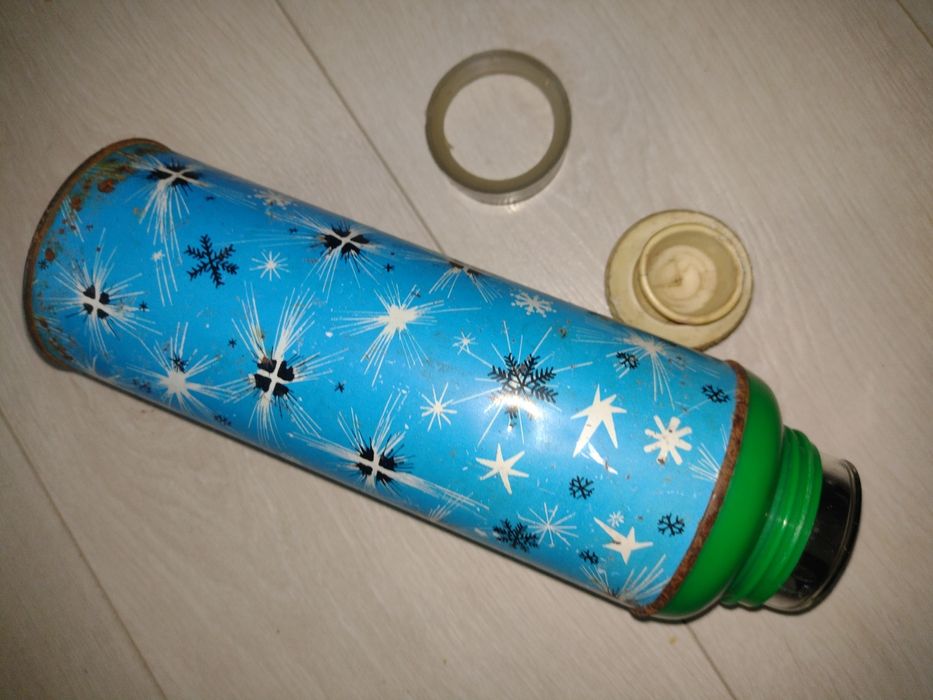 Vând termos vechi vintage interior sticla, anii 60