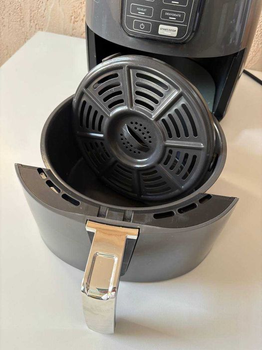 Ninja Multicooker с 4 функции-пържене,печене, затопляне и дехидратация