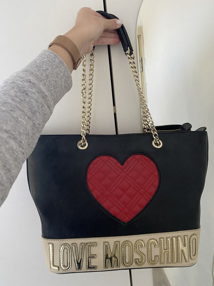 Чанта Love Moschino