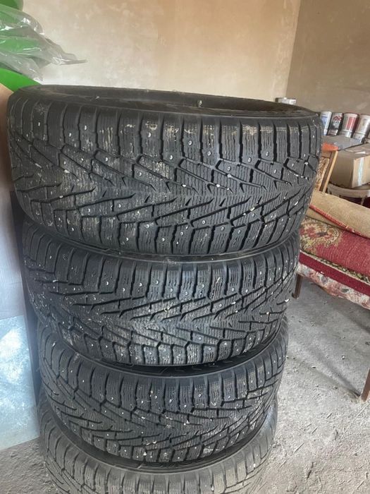Зимняя шипованная резина 285/50/R20