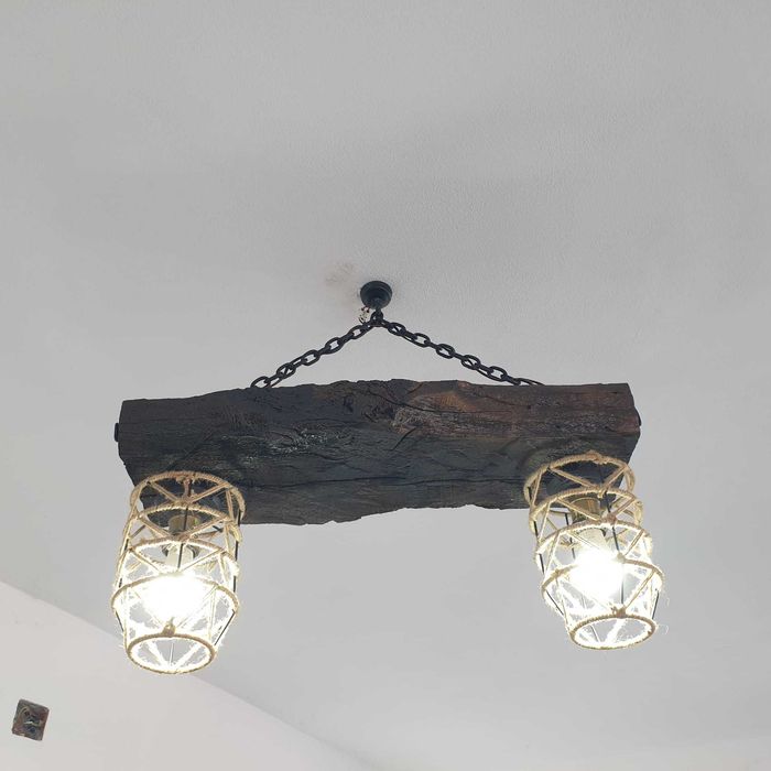 Lustră rustică din lemn masiv – handmade, model unicat