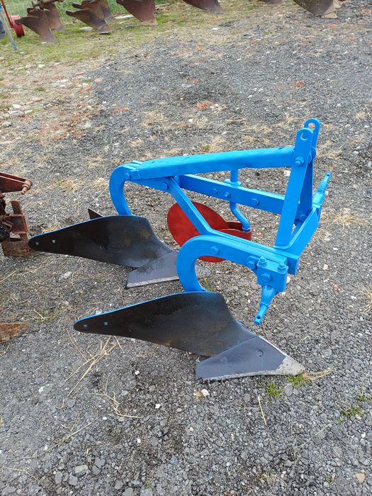 plug cu 2 brezde dupa tractor de la 40 cp pana la 60 cp