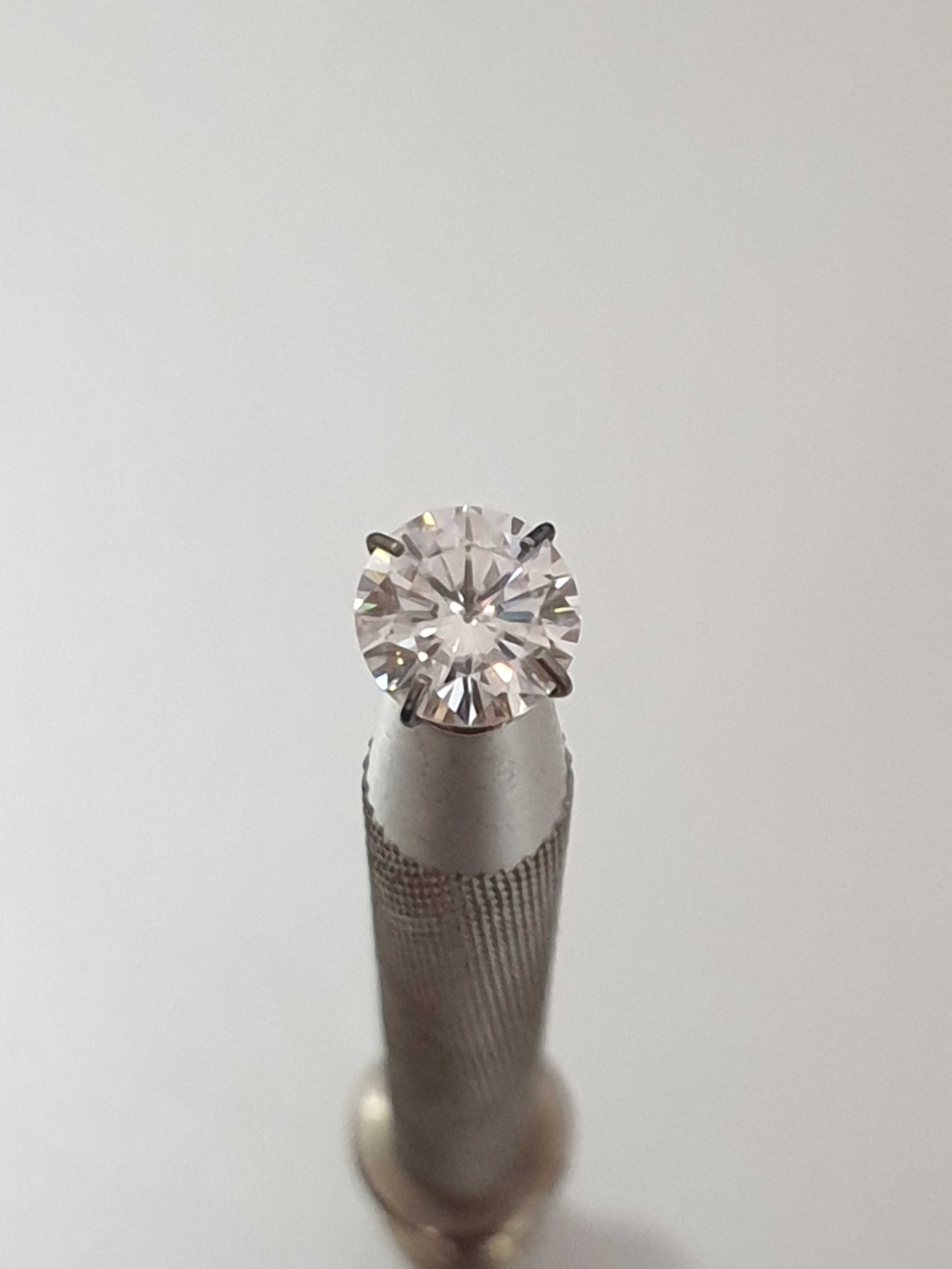 diamant . 1ct.ptet.1700 euro