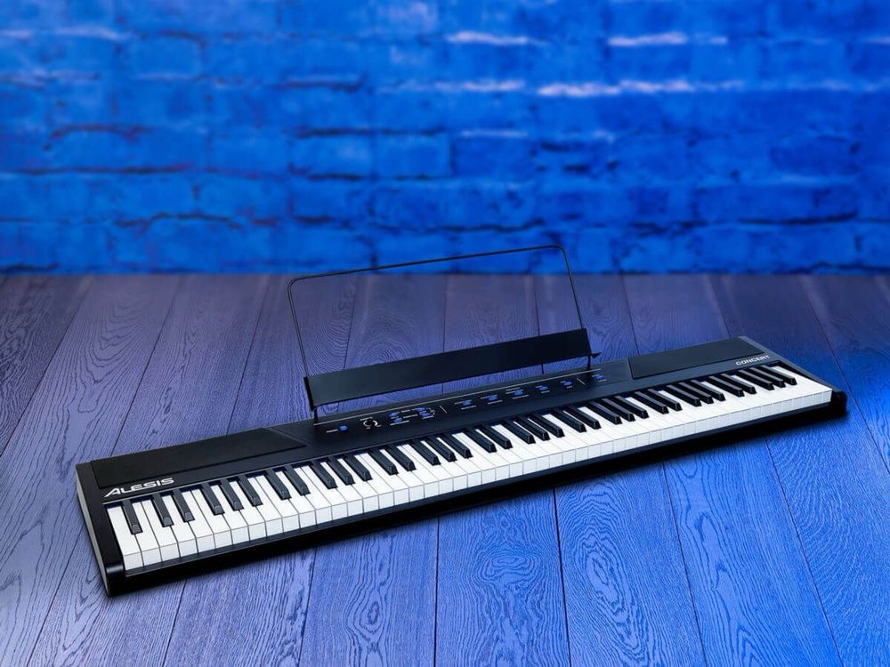 Продается цифровое пианино Alesis recital в отличном состоянии