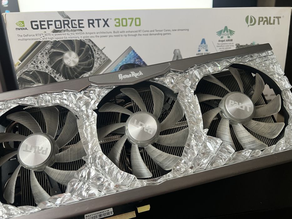 Продам видеокарту 3070 8гиговая