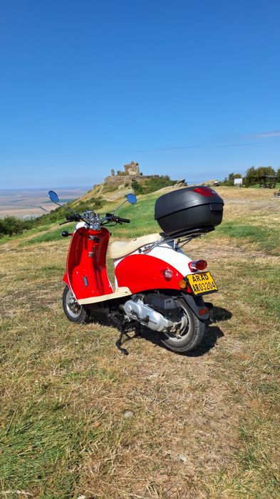 Scuter Nova Motors 49 cc ARAD