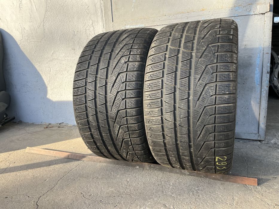2 бр. зимни гуми 295/30/20 Pirelli NO 5,5 mm DOT 4318