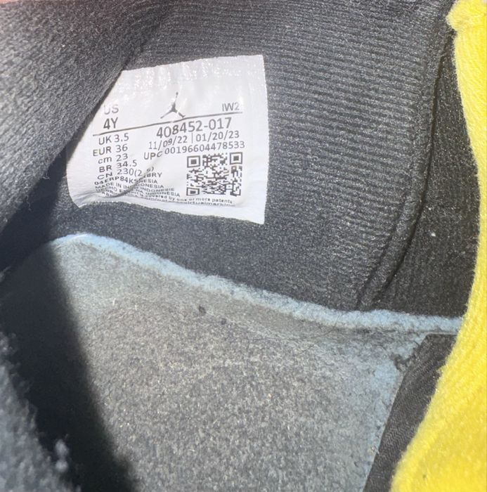 Air Jordan 4  Retro “Yellow Thunder”