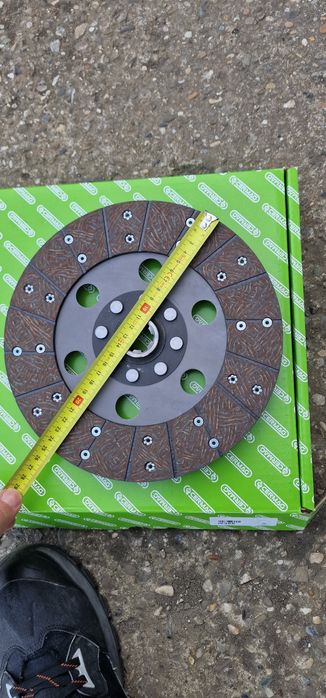 Disc ambreiaj tractor tractoare tip italian fiat goldoni etc pentru to