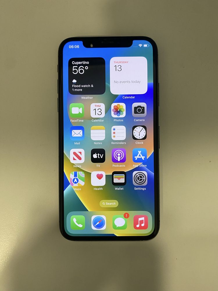 iPhone X 64GB ID-ops453