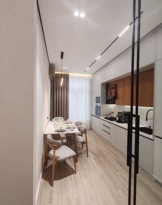 Продается 2х ком кв-ра, ЖК Royal House, ор-р: ул. Ш.Руставели, 53,34м²