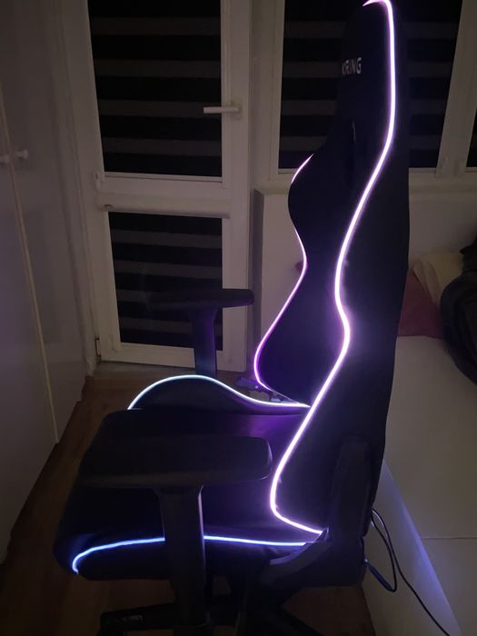 Kring геймарски стол