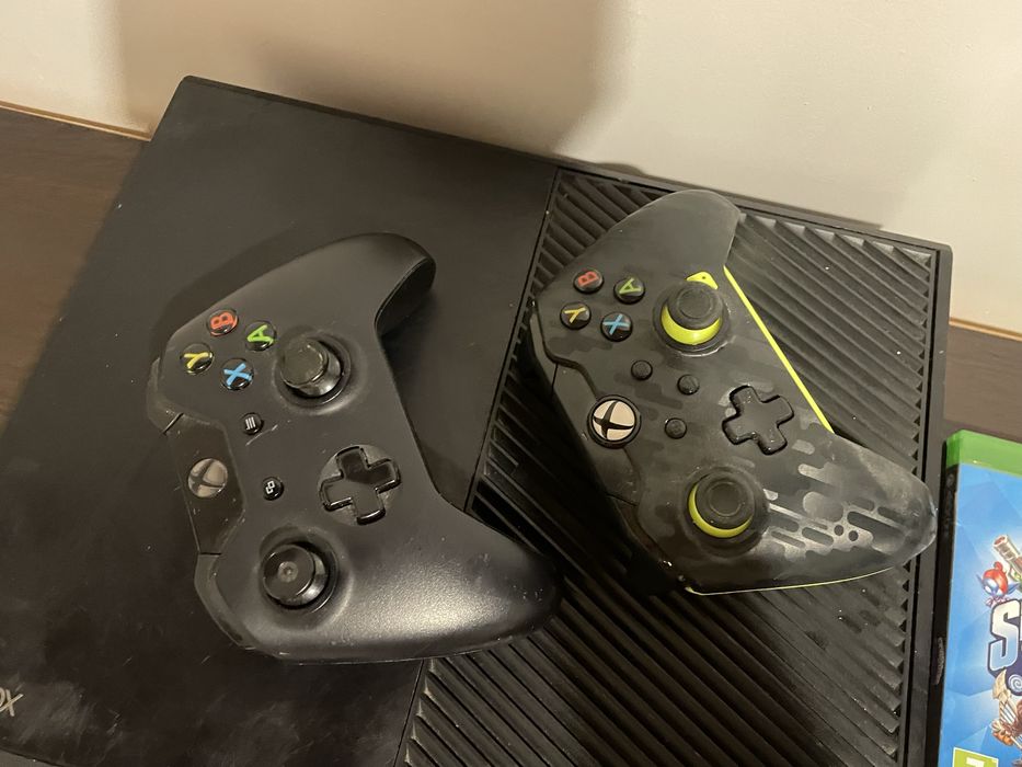 Xbox One 500 gb