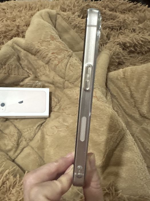 Iphone 13  pinc йомкисть 76 гб 256.