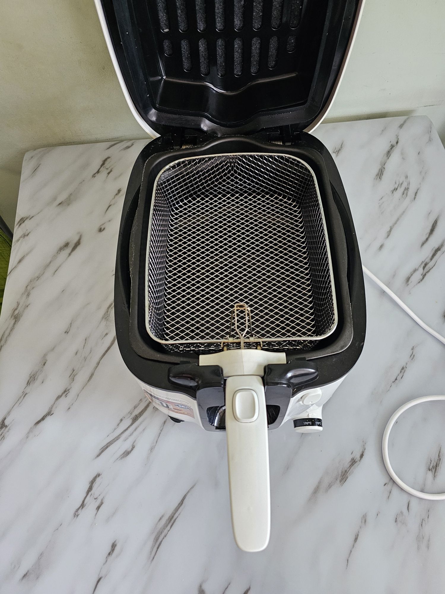 Фритюрник Tefal Super Uno FR3140 - Лесно пържене за цялото семейство