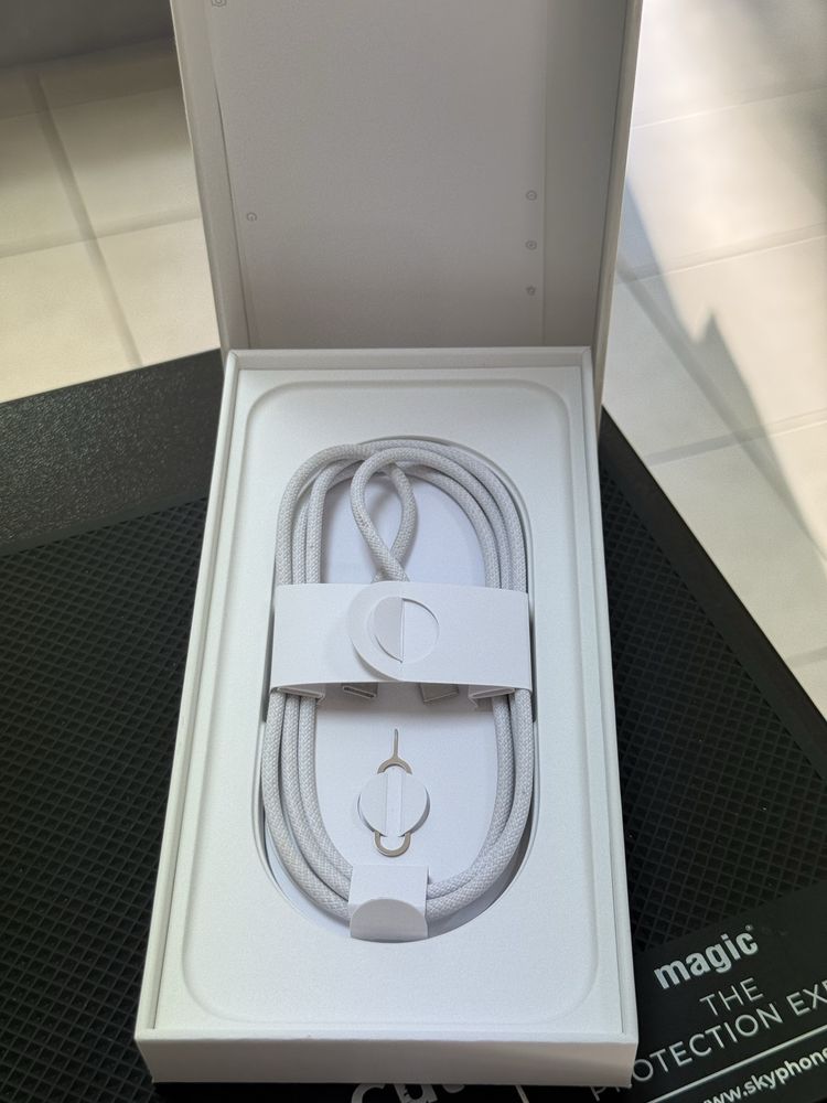 Apple iPhone 16 Pro Max,Natural Titanium,256GB *2г Гаранция*