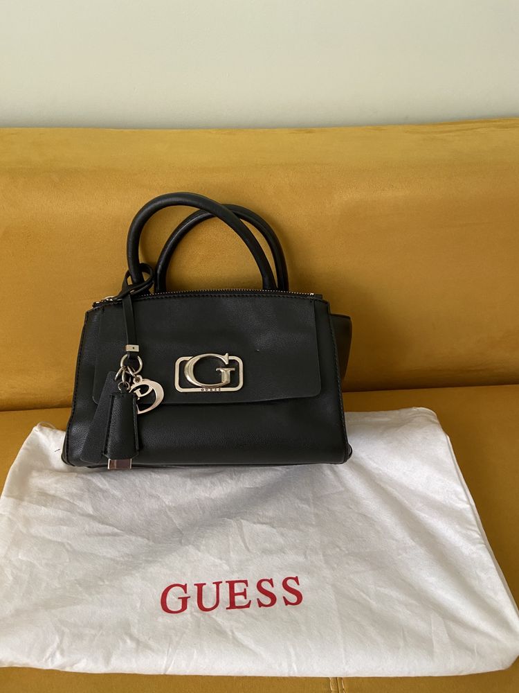 Чанта Guess