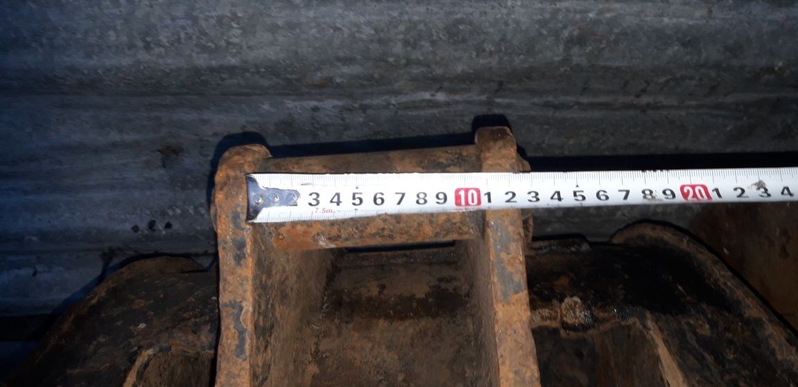 Cupa Taluz Morin M3, braț excavator tractor