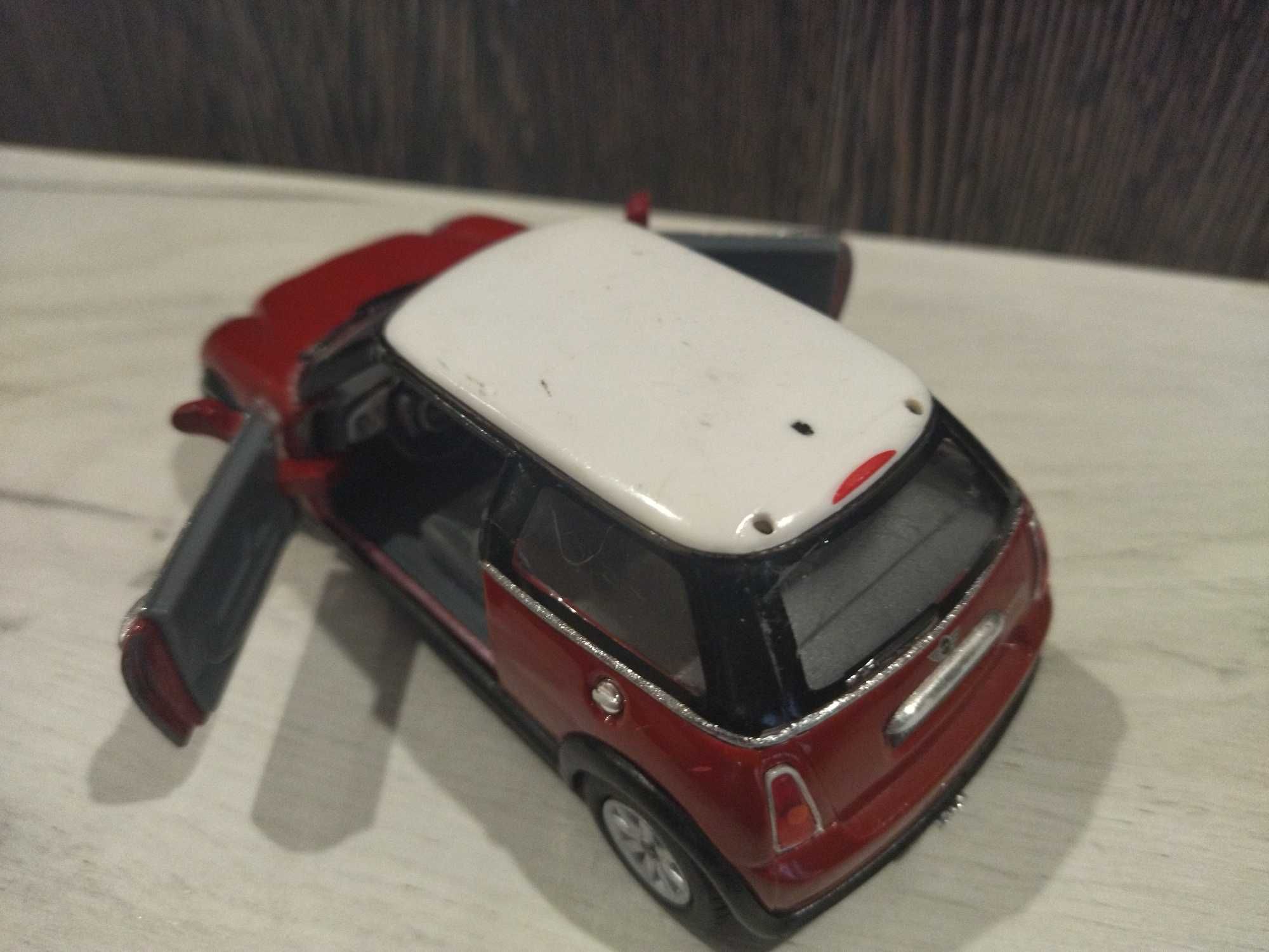 Метална количка  Mini Cooper !!!