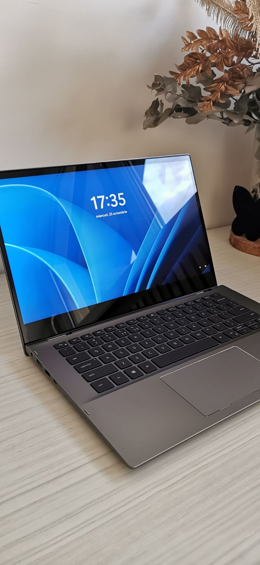 Vând Laptop 2 in 1 Dell Inspiron 5406 încă în garanție