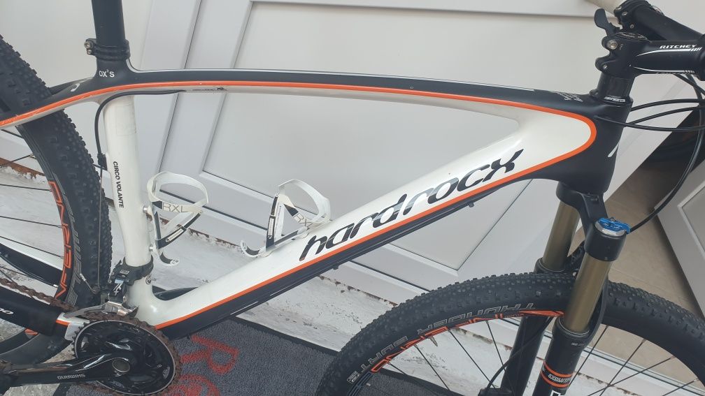 Bicicleta hardrock full carbon full xt