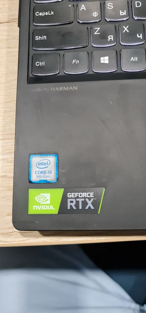 Lenovo Legion Y540 i5 9th, rtx 2060, 16gb , 256ssd