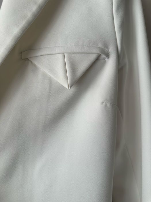 Чисто ново сако Bottega Veneta