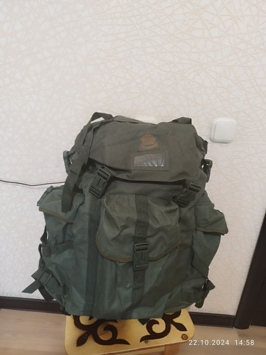 Военный рюкзак цвета хаки