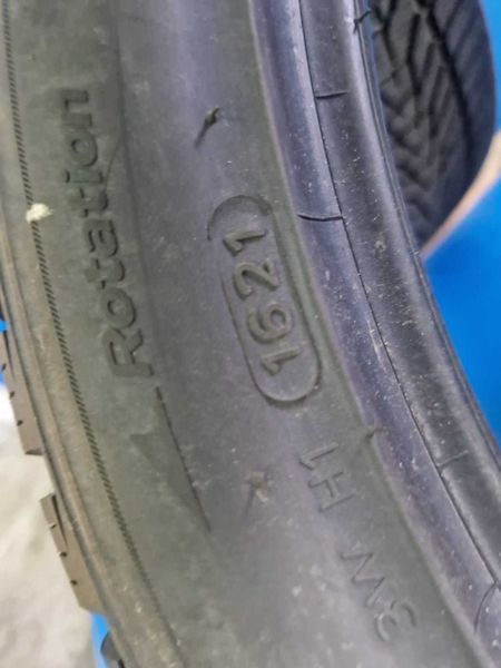 4 Hankook R20 255/35-265/40
зимни гуми спорт пакет DOT3421