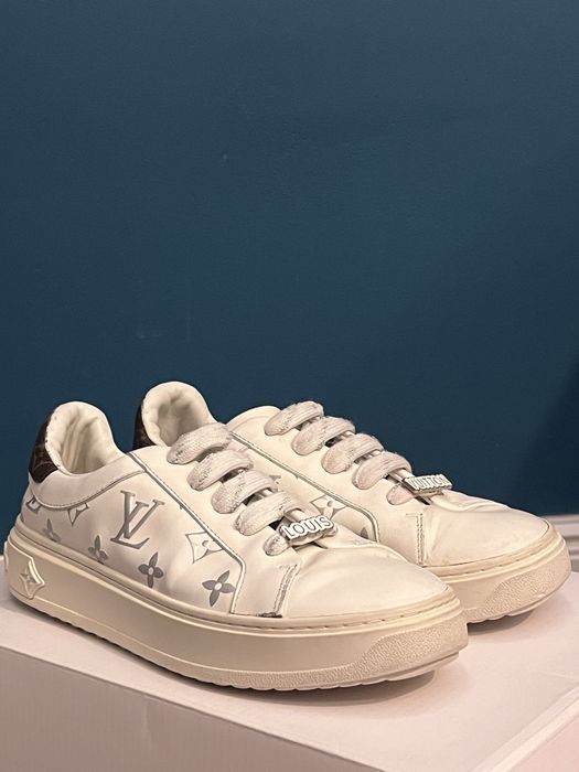 Louis Vuitton Time Out Sneakers 39