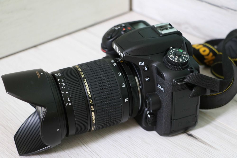 Obiectiv Tamron 28-75mm 1: 2.8