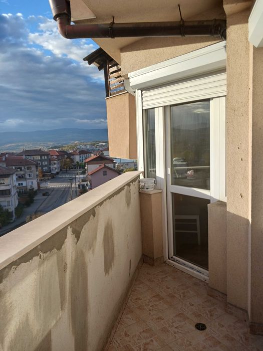 Двустаен апартамент в кв. "Еленово 1"