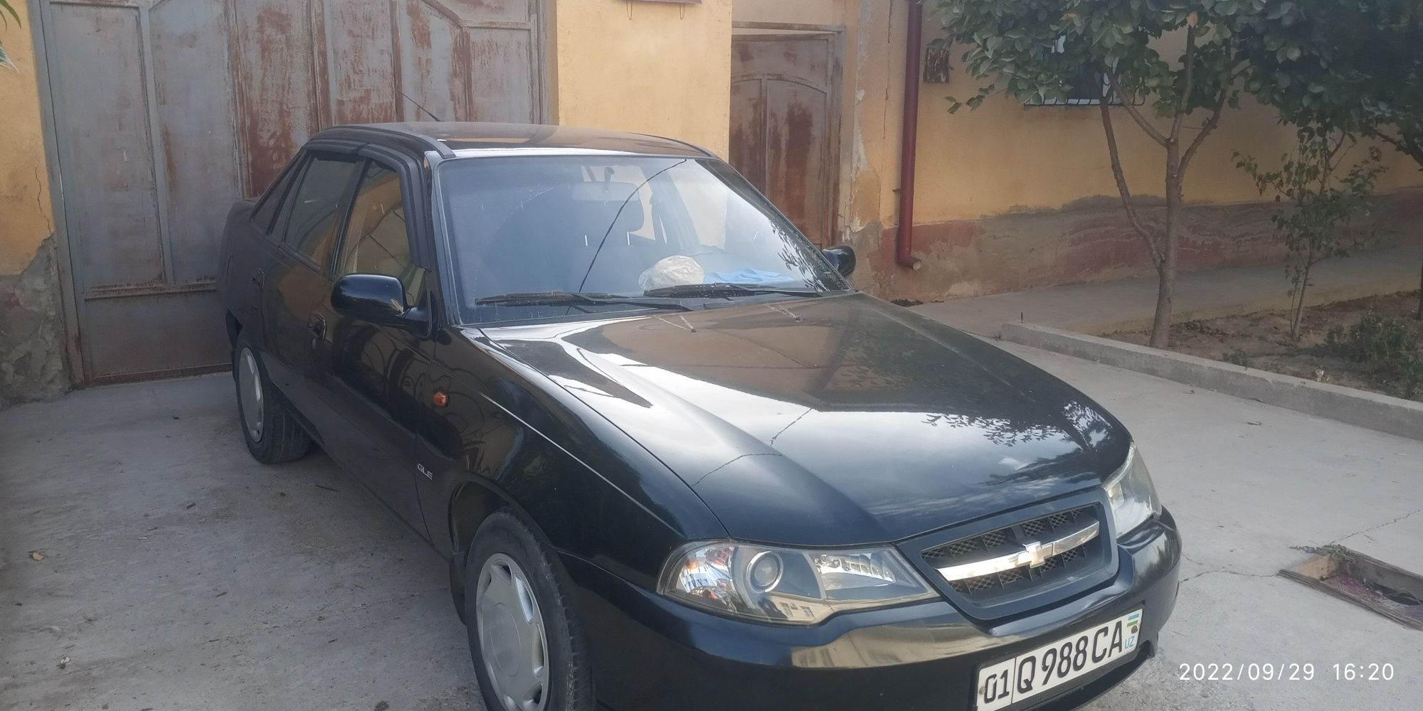 Автомобиль нексия