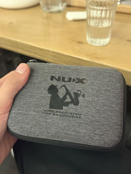 Микрофон для саксофона безпроводной