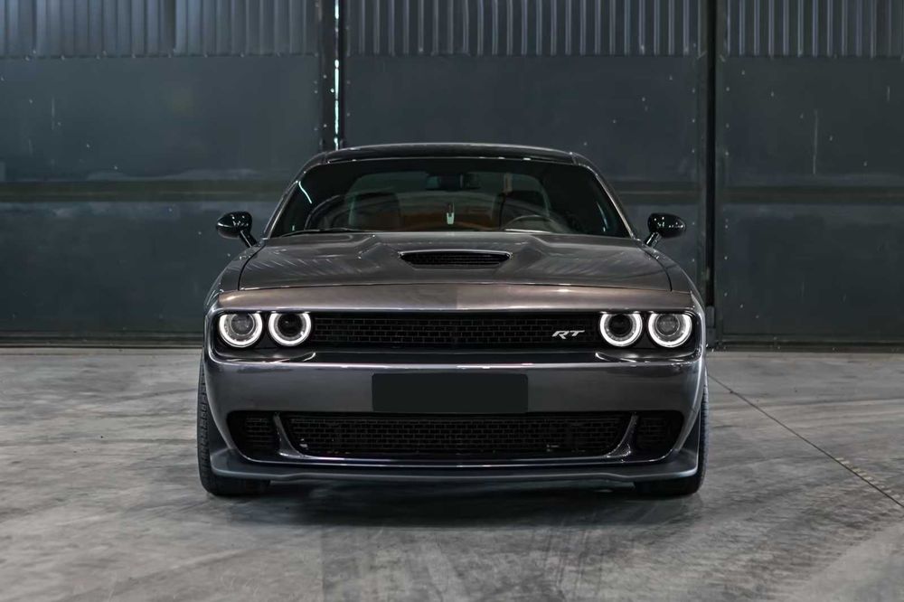 Автомобил под наем за сватби, абитуриентски балове и тържества