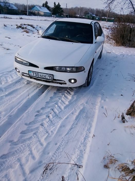 Продам машину Митсубиси Галант