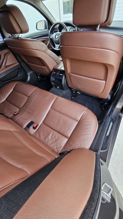 Dezmembrari Dezmembrez bmw f10 f11 2.0 Diesel 184 cp interior piele