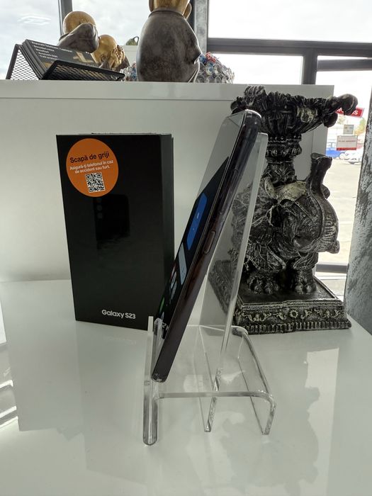 Vand samsung s23 de 256 gb impecabil