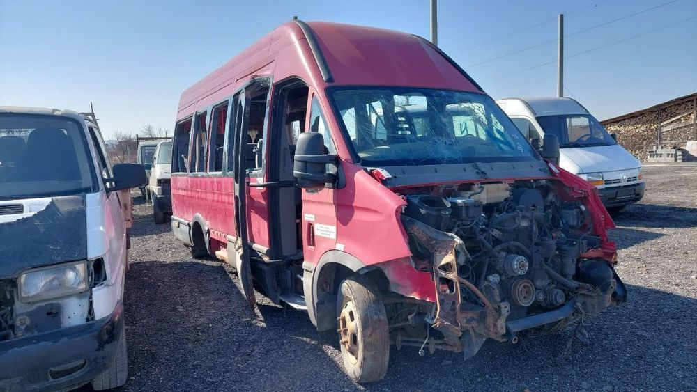 Dezmembram Iveco Irisbus Daily, an 2009, motor 3.0 D