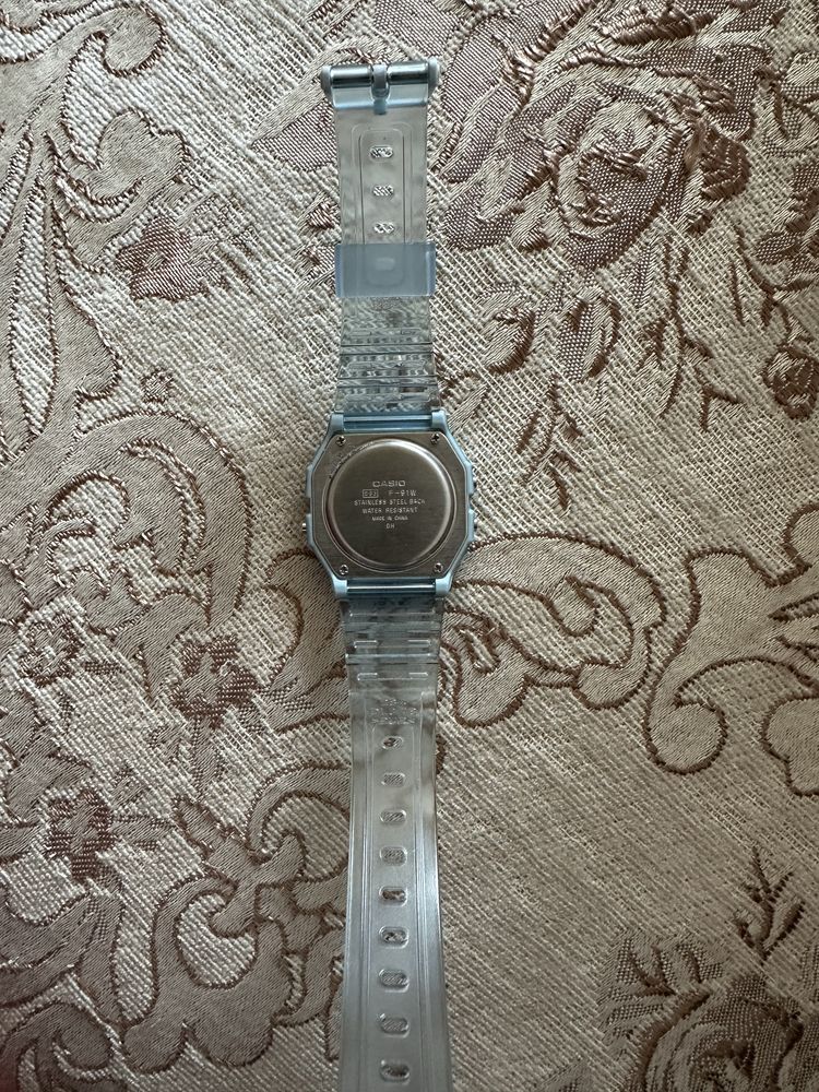 Наручные часы Casio